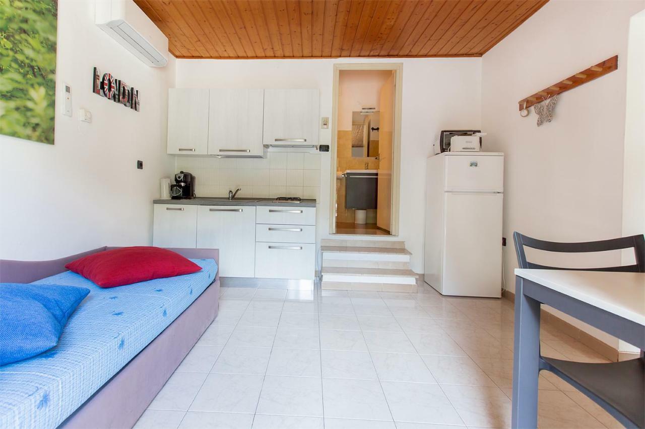 Apartments Suster Torbole Sul Garda Exterior photo